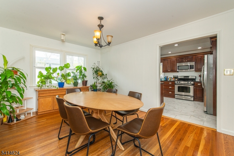 32 Cutler Road Morris Plains, NJ 07950 - Photo 7 of 35