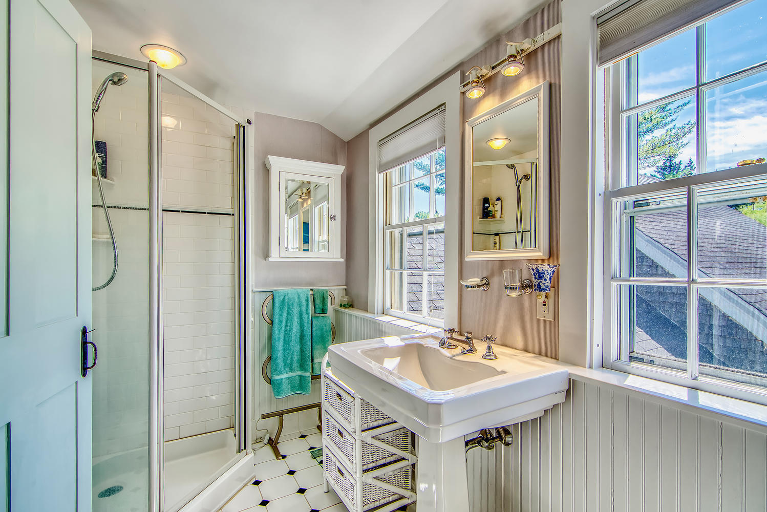 459 Sunset Road Deer Isle, ME 04627 - Photo 41 of 47 Upstairs bath