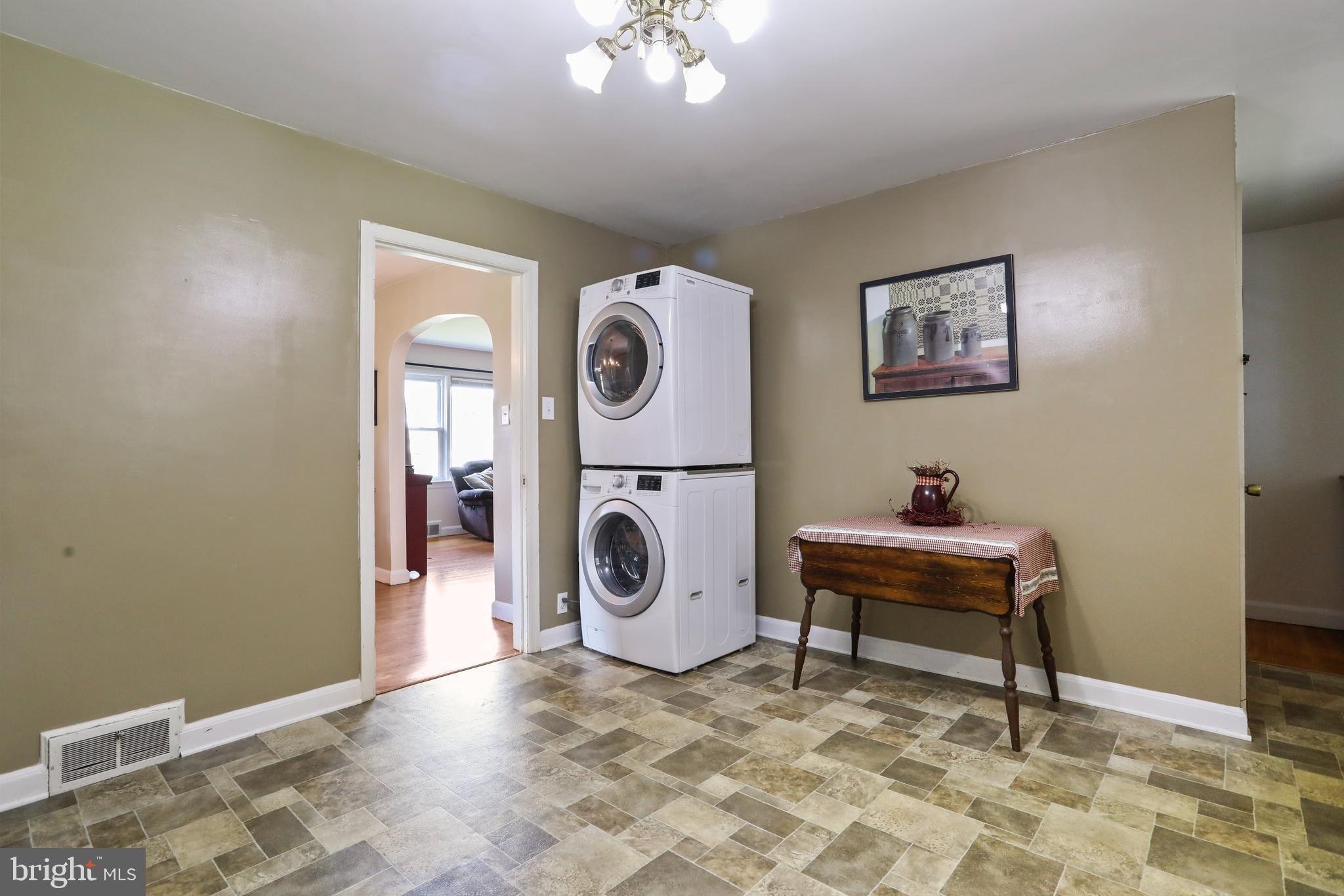 16849 Hampton Road Williamsport, MD 21795 - Photo 12 of 33 Kitchen