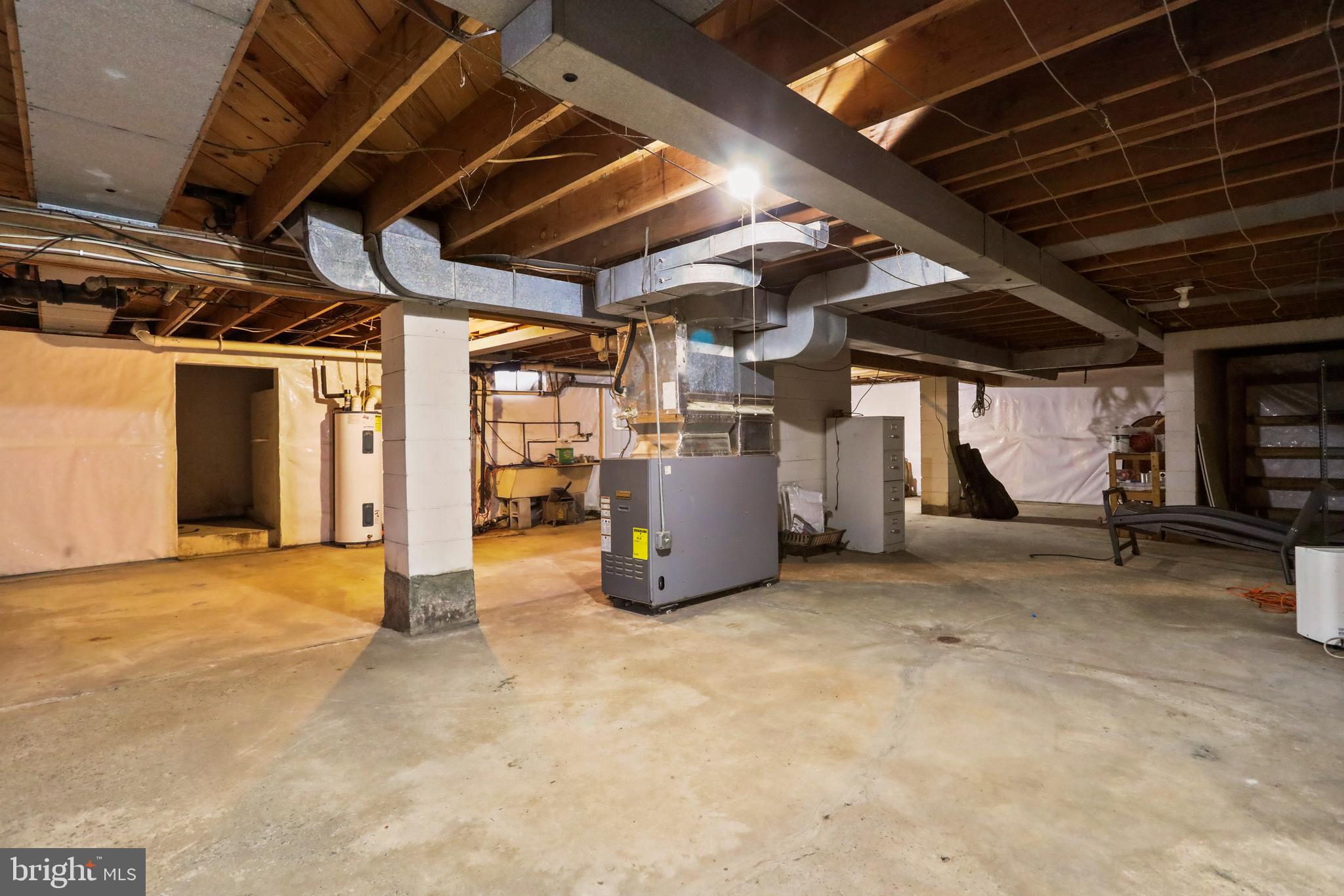 16849 Hampton Road Williamsport, MD 21795 - Photo 24 of 33 Basement