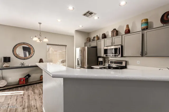 $2,150 | 2052 North Holguin Way, Chandler, AZ 85225