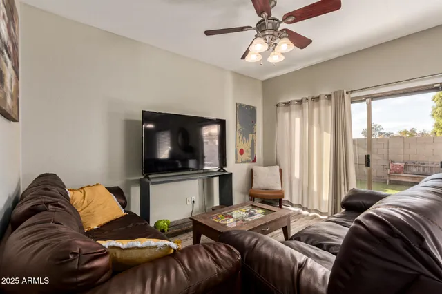 $2,150 | 2052 North Holguin Way, Chandler, AZ 85225