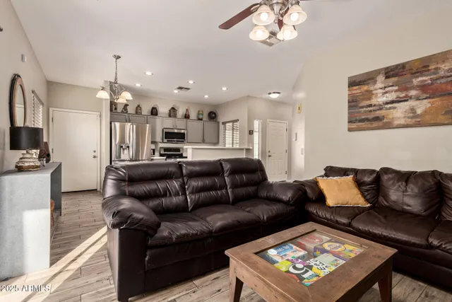 $2,150 | 2052 North Holguin Way, Chandler, AZ 85225