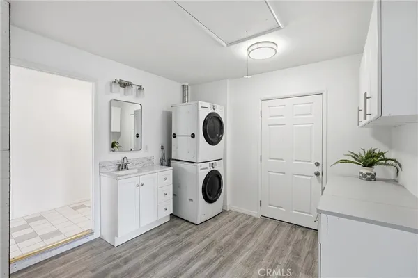 $949,000 | 24420 Alliene Avenue, Lomita, CA 90717