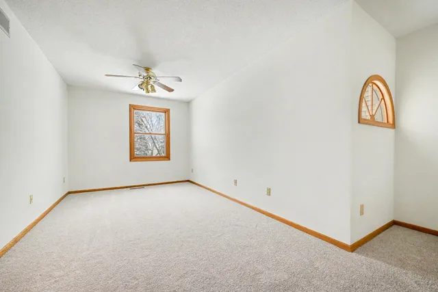 $280,000 | 4234 Boulder Ridge Point, Eagan, MN 55122