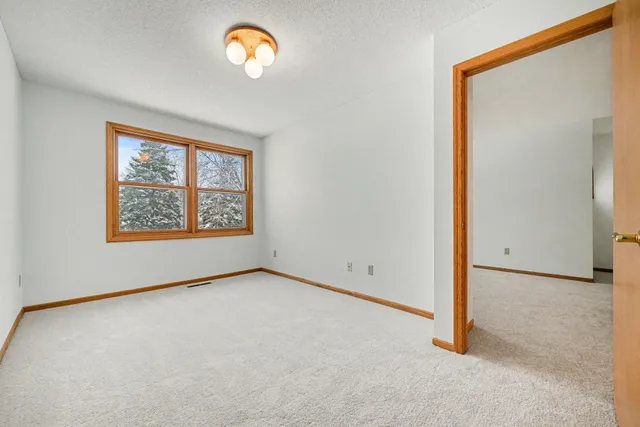 $280,000 | 4234 Boulder Ridge Point, Eagan, MN 55122