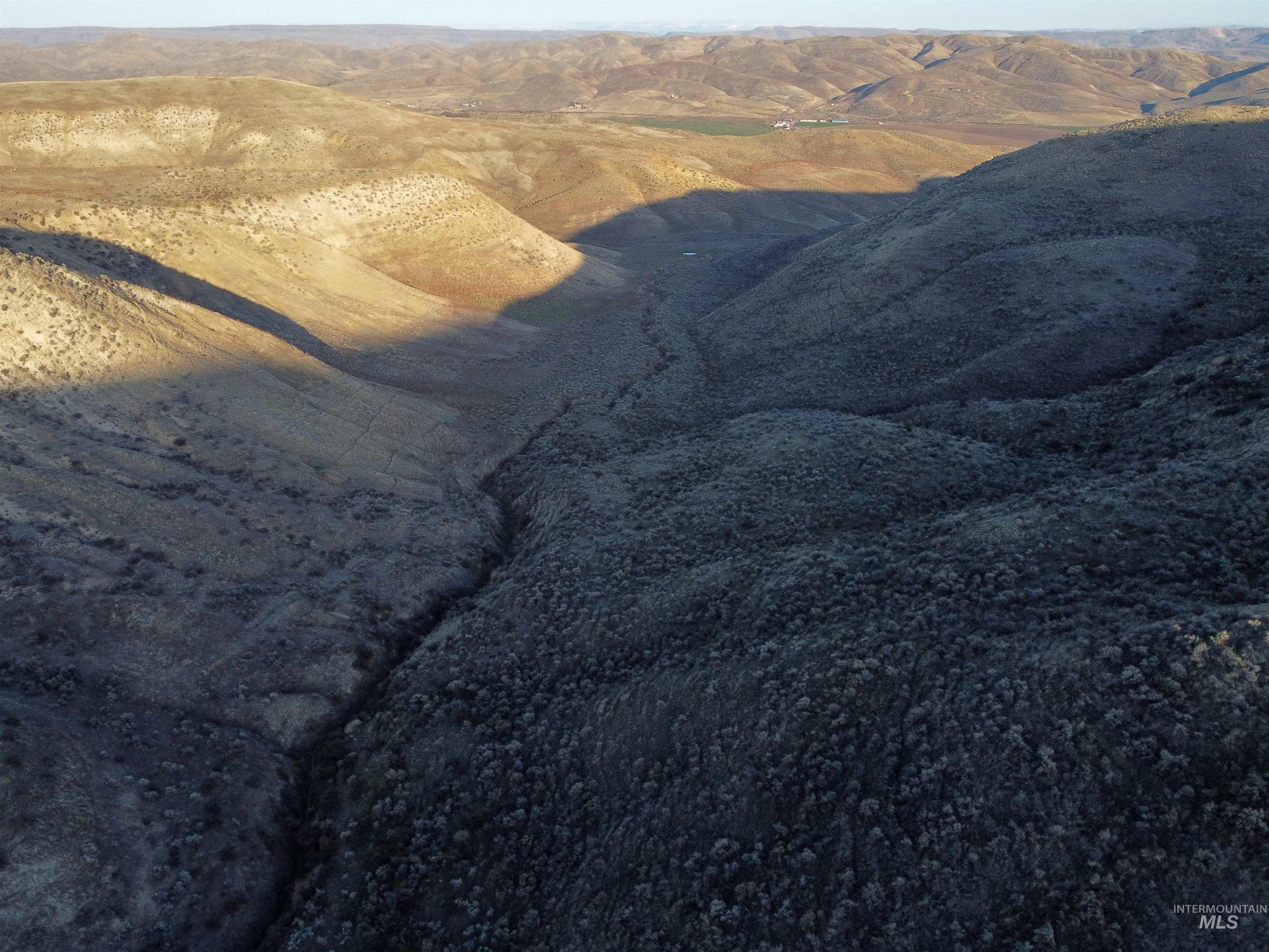 1854 Guilford Road Weiser, ID 83672 - Photo 28 of 33 Detailed view of a mountainous background