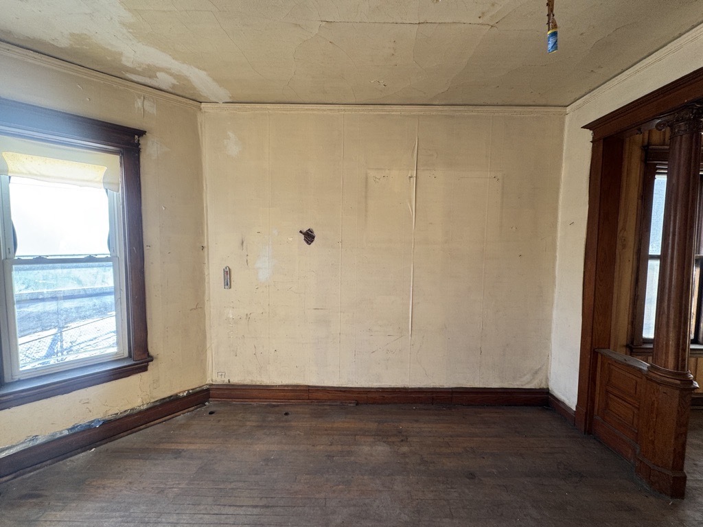 6744 South Bishop Street Chicago, IL 60636 - Photo 8 of 13 a view of a room with window