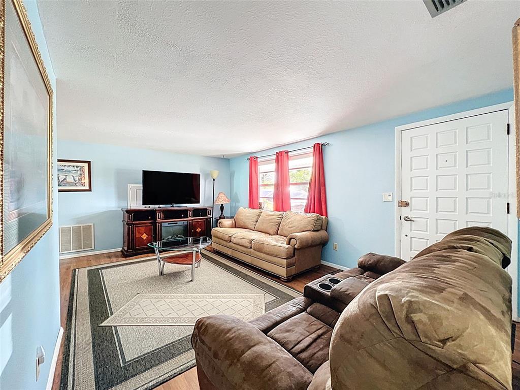 2349 Hama Drive Holiday, FL 34691 - Photo 7 of 38