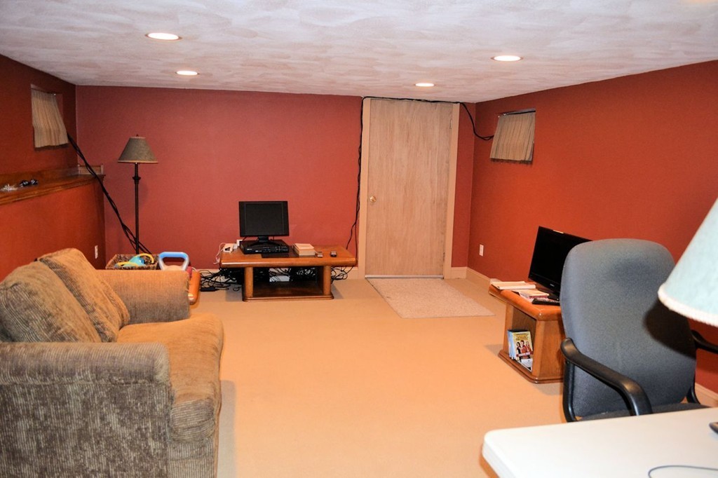 20 Kimball Road Arlington, MA 02474 - Photo 19 of 26
