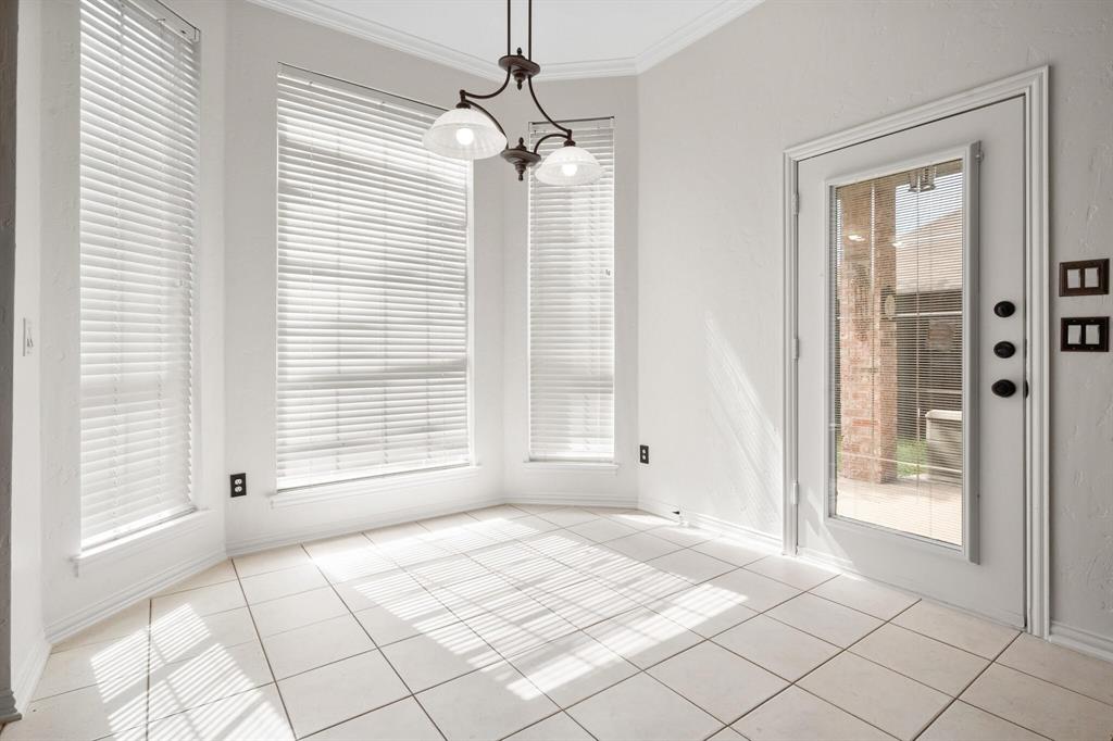4512 Crown Ridge Drive Plano, TX 75024 - Photo 11 of 32 a view of an empty room and window