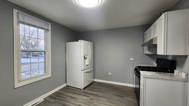 $299,999 | 1742 34th Avenue, Stone Park, IL 60165