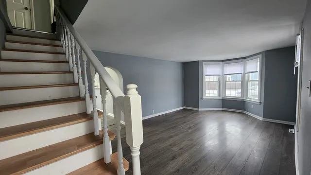 $299,999 | 1742 34th Avenue, Stone Park, IL 60165