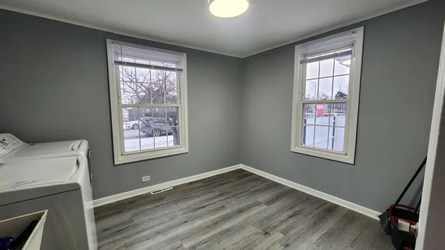 $299,999 | 1742 34th Avenue, Stone Park, IL 60165