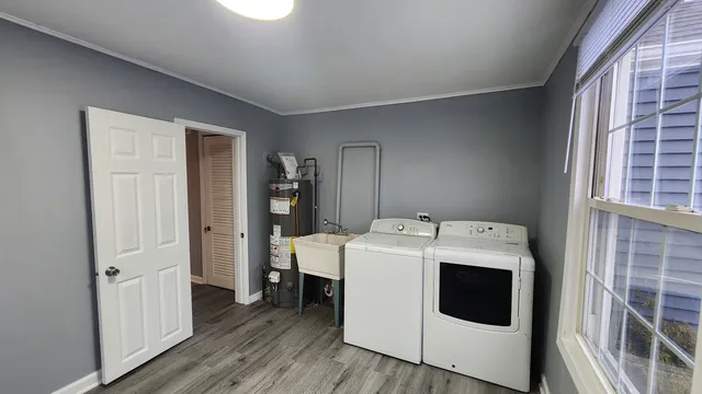 $299,999 | 1742 34th Avenue, Stone Park, IL 60165