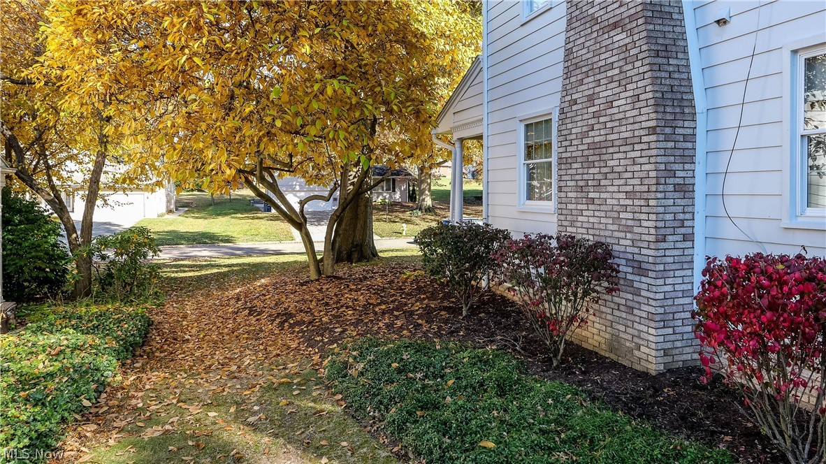 2034 Burlington Road Akron, OH 44313 - Photo 9 of 35 Gallery Image 9