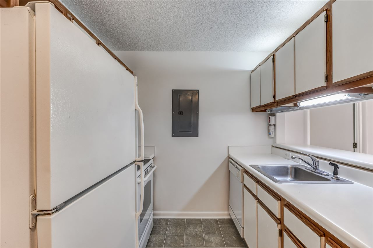 1411 Collegiate Circle, Unit 202 Raleigh, NC 27606 - Photo 4 of 20 Photo 4