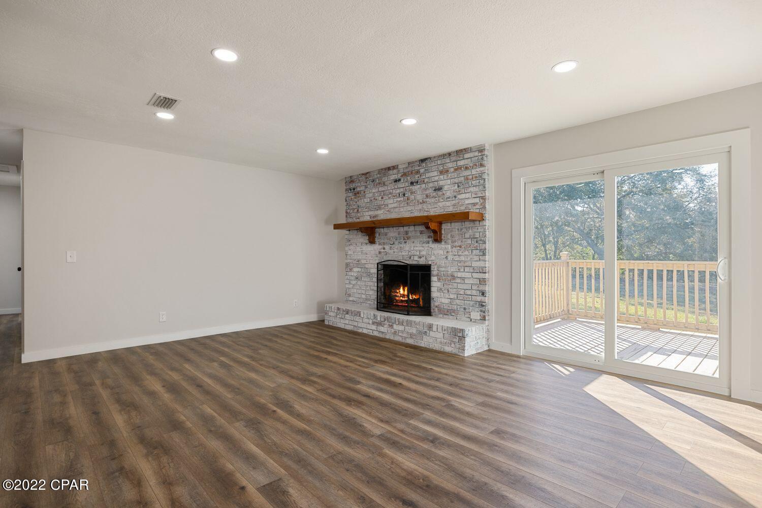 724 Spikes Road Southport, FL 32409 - Photo 10 of 14