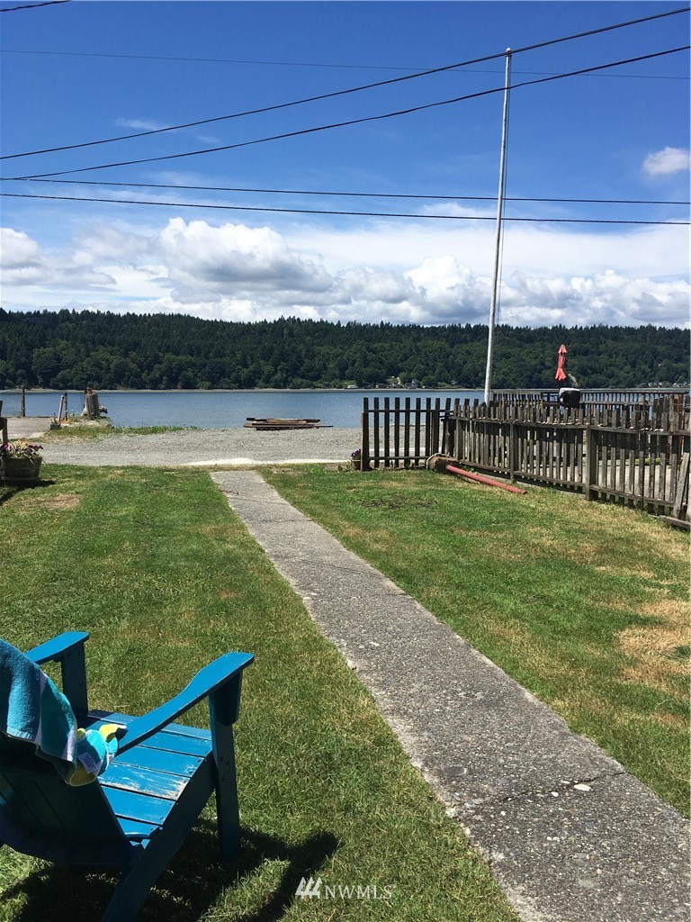 27730 Manzanita Beach Road Southwest Vashon, WA 98070 - Photo 2 of 7 Gallery Image 2