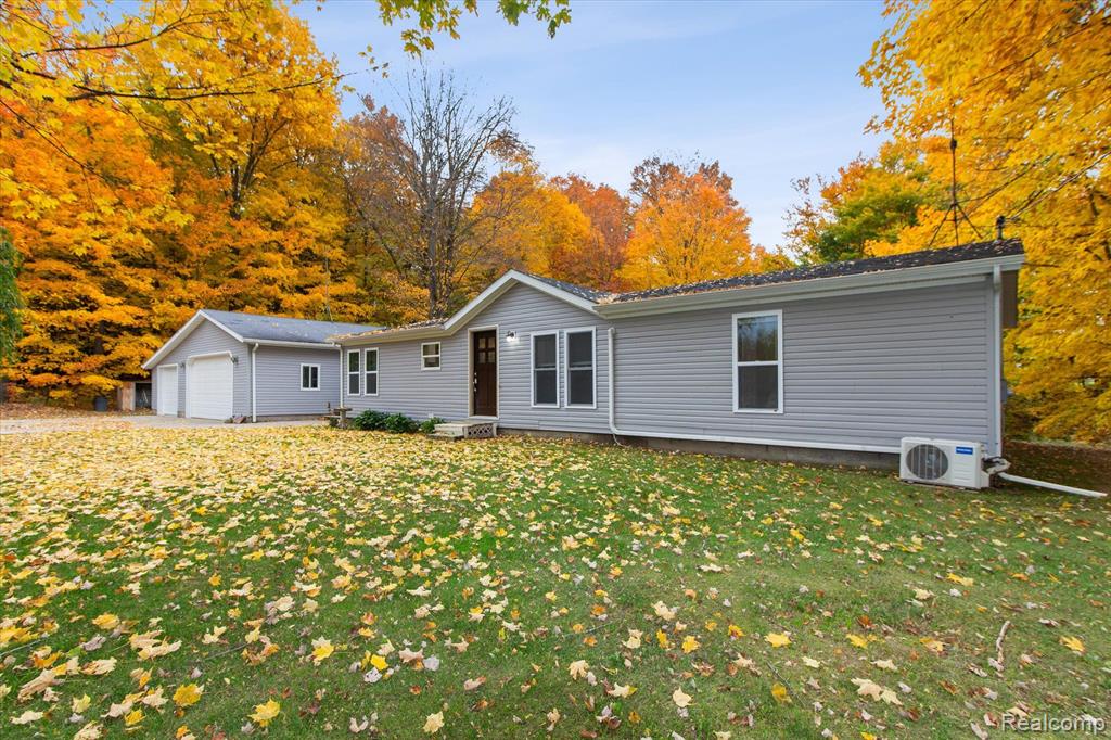 4595 Conrad Road Mayville, MI 48744 - Photo 5 of 46