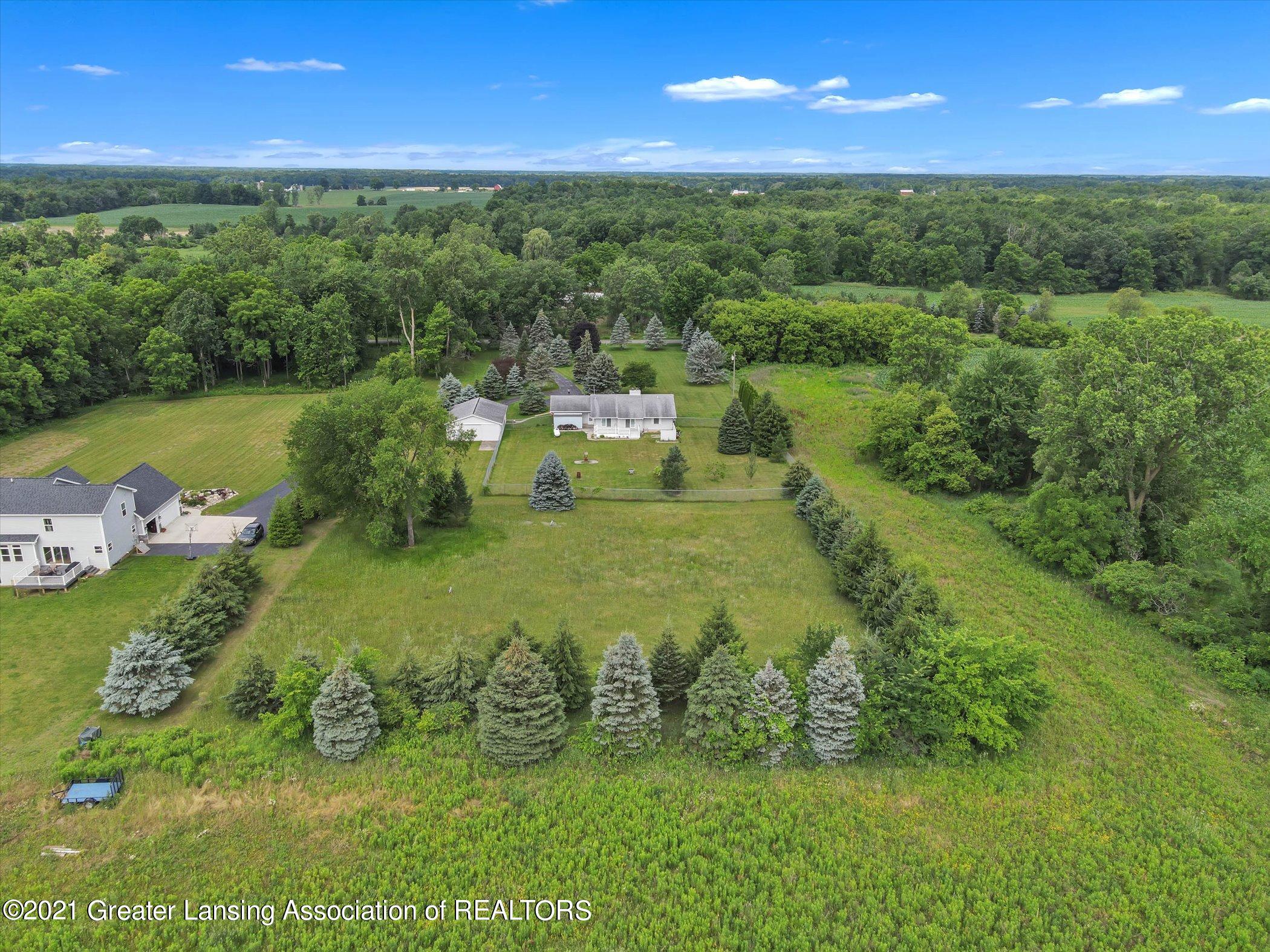 2747 South Edgar Road Mason, MI 48854 - Photo 63 of 72 63-2747 S Edgar Rd-WindowStill-Real-Esta
