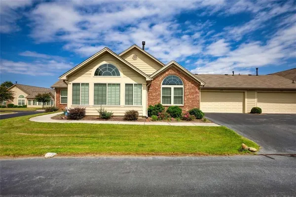 $300,000 | 1000 Silver Summit Drive Southeast, Conyers, GA 30094