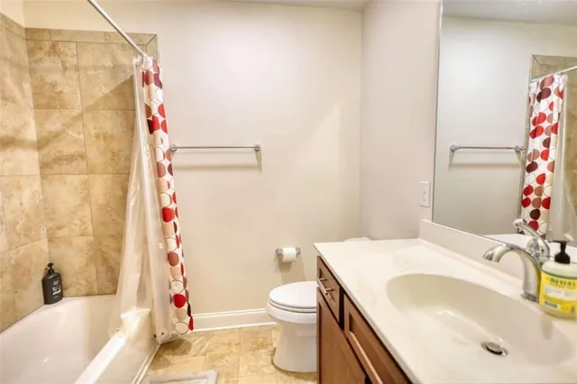 $300,000 | 1000 Silver Summit Drive Southeast, Conyers, GA 30094