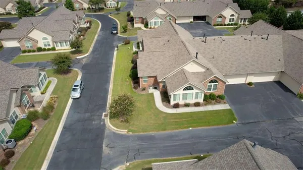 $300,000 | 1000 Silver Summit Drive Southeast, Conyers, GA 30094