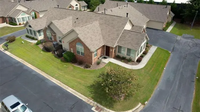 $300,000 | 1000 Silver Summit Drive Southeast, Conyers, GA 30094