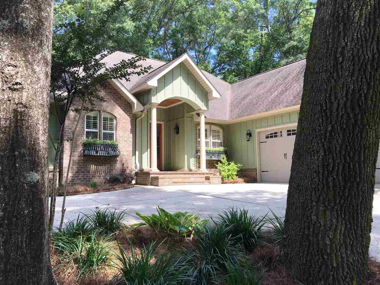 162 Pliska Street Fairhope, AL 36532 - Photo 2 of 29
