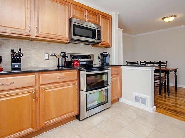 303 Florence Road Waltham, MA 02453 - Photo 3 of 24 Gallery Image 3