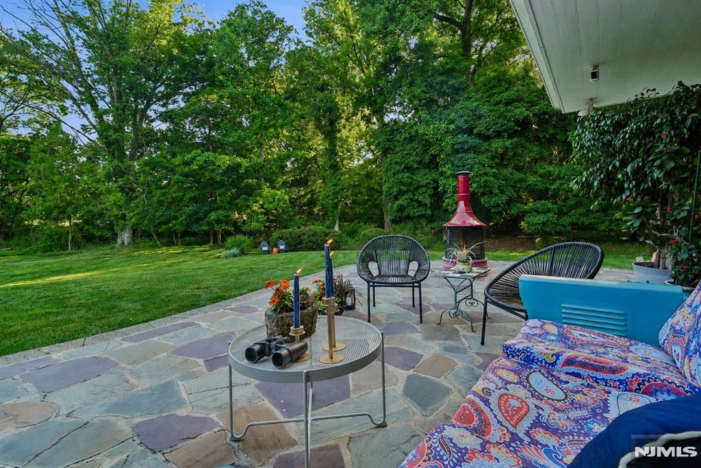 95 Yantacaw Brook Road Montclair, NJ 07043 - Photo 2 of 48