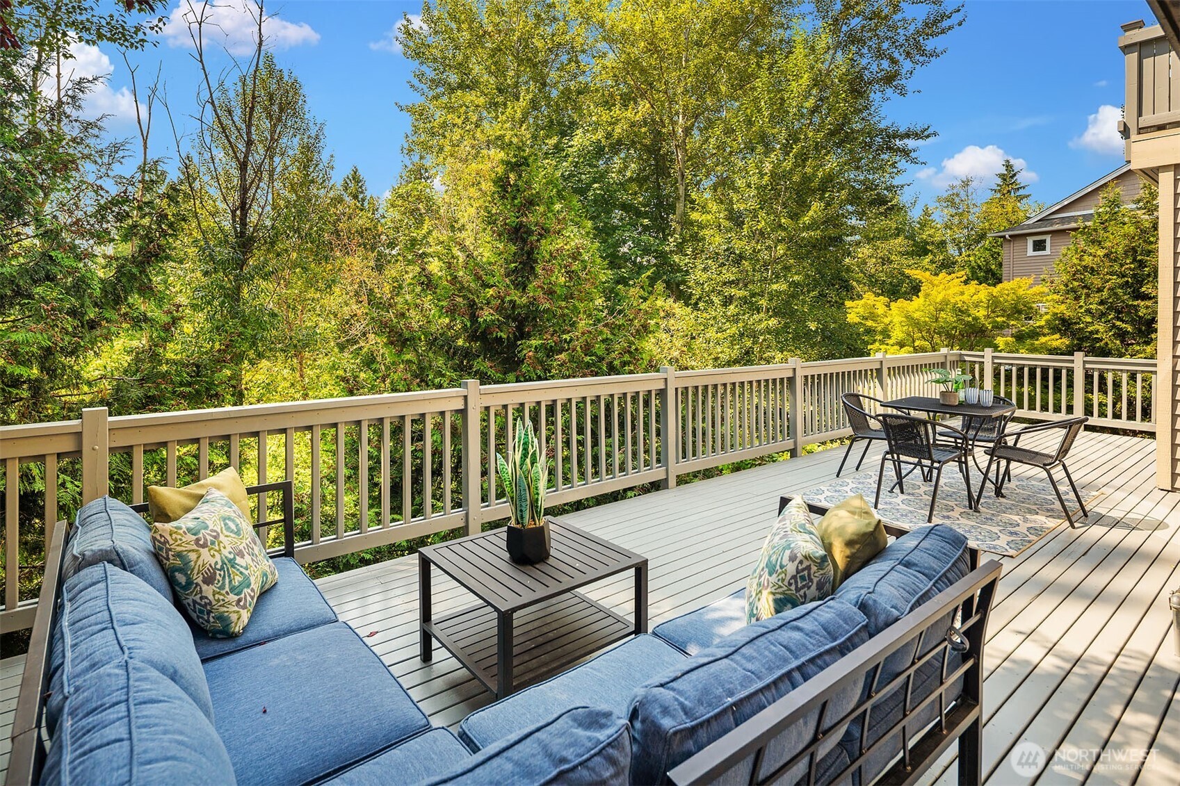 2501 134th Avenue Southeast Bellevue, WA 98005 - Photo 15 of 37 Gallery Image 15