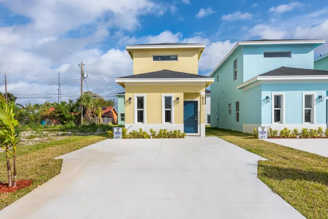 $424,900 | 411 Northwest 12th Avenue, Boynton Beach, FL 33435