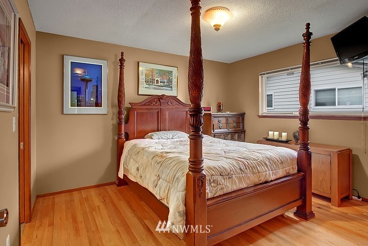 12104 Southeast 167th Street Renton, WA 98058 - Photo 8 of 15