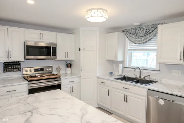 $242,500 | 2101 Lafayette Avenue, Crawfordsville, IN 47933