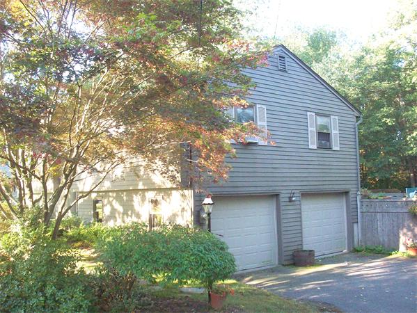 37 Pomeroy Meadow Road Southampton, MA 01073 - Photo 3 of 26