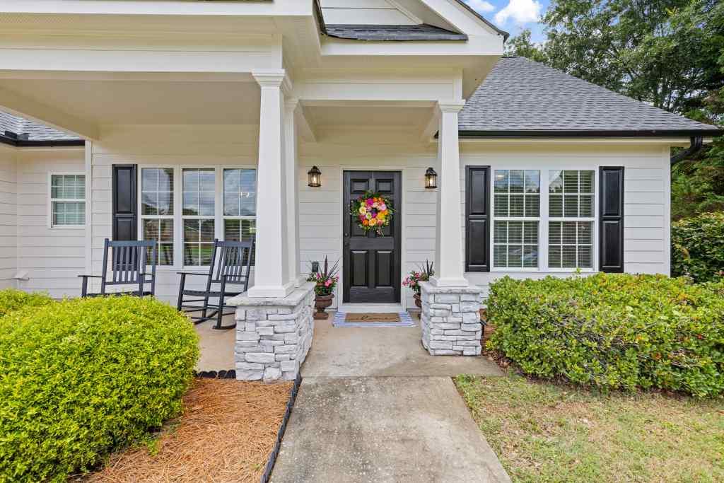 360 Finch Way Jefferson, GA 30549 - Photo 2 of 58