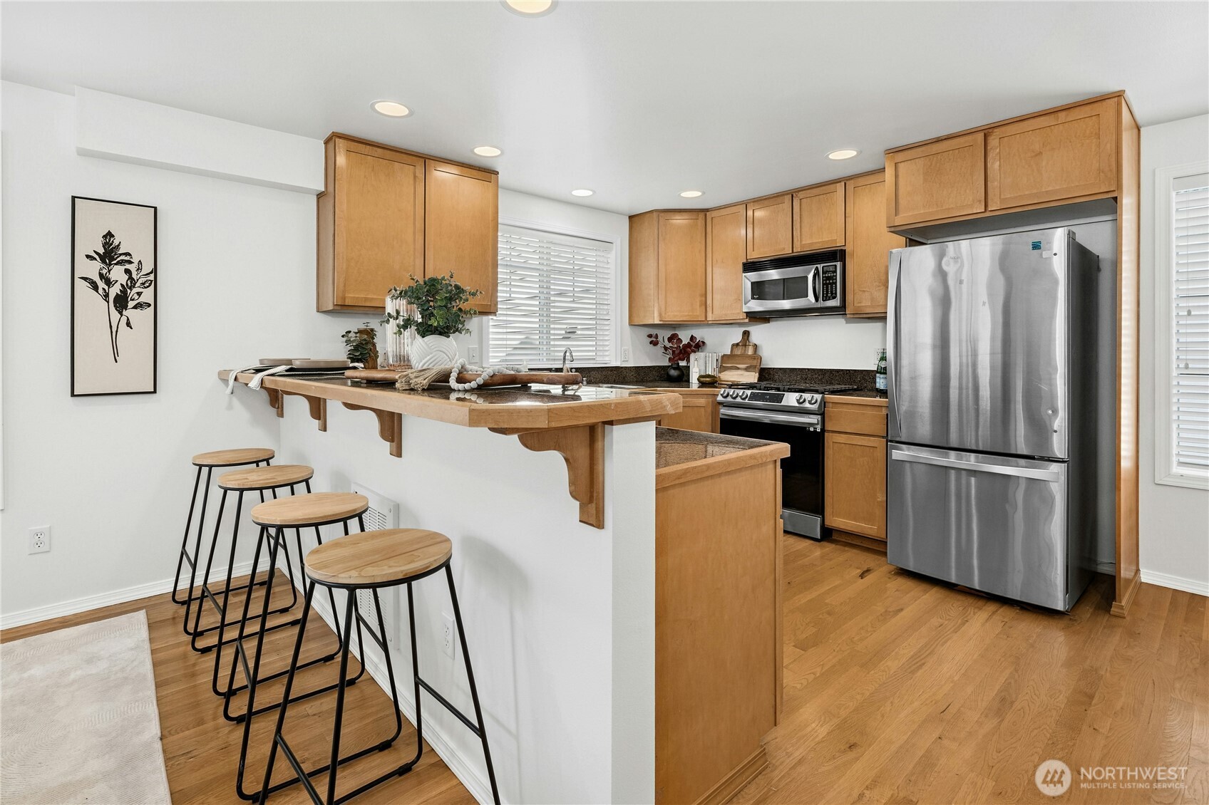 8832 Midvale Avenue North, Unit B Seattle, WA 98103 - Photo 13 of 30