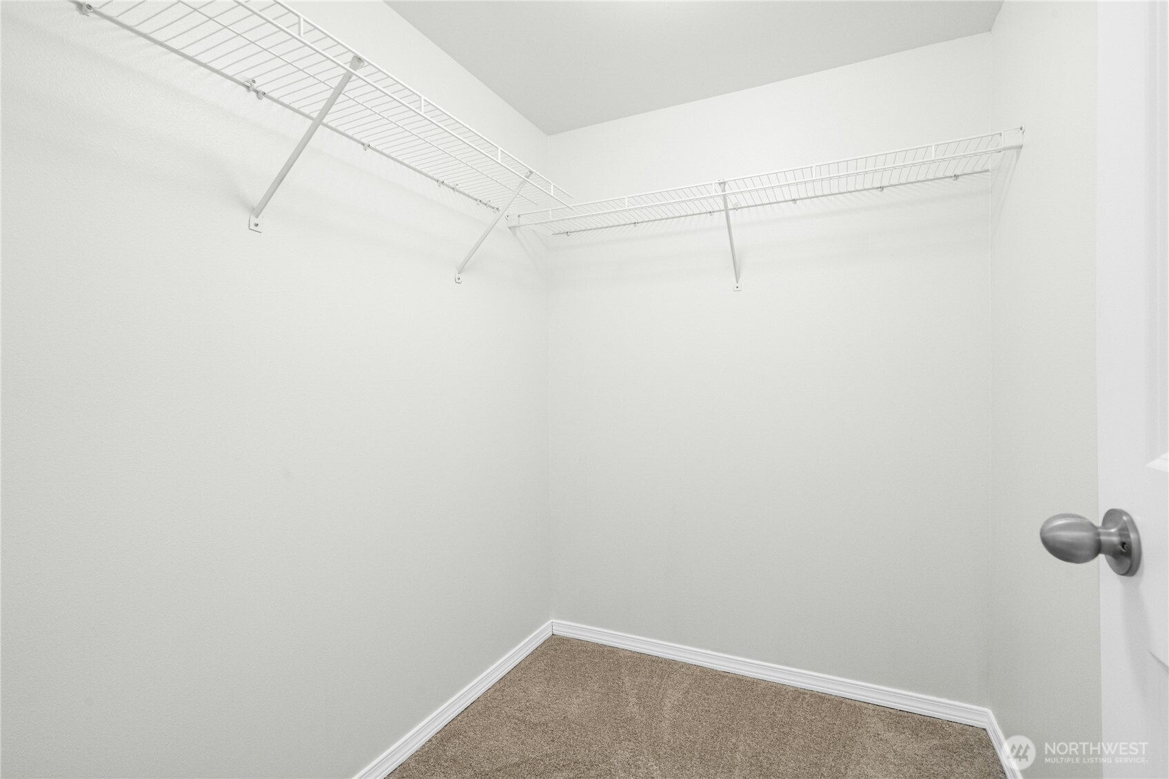 8832 Midvale Avenue North, Unit B Seattle, WA 98103 - Photo 22 of 30