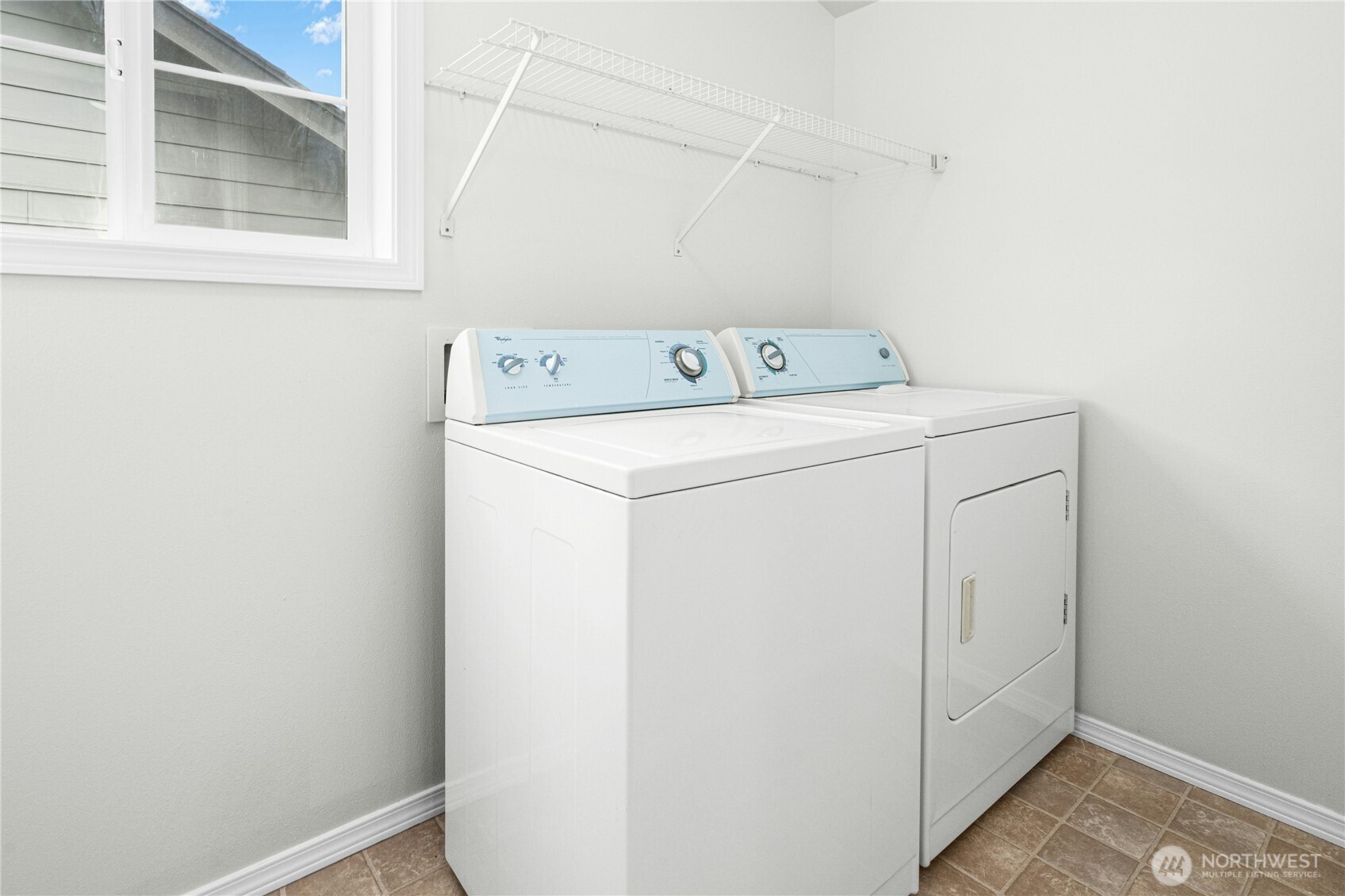 8832 Midvale Avenue North, Unit B Seattle, WA 98103 - Photo 25 of 30