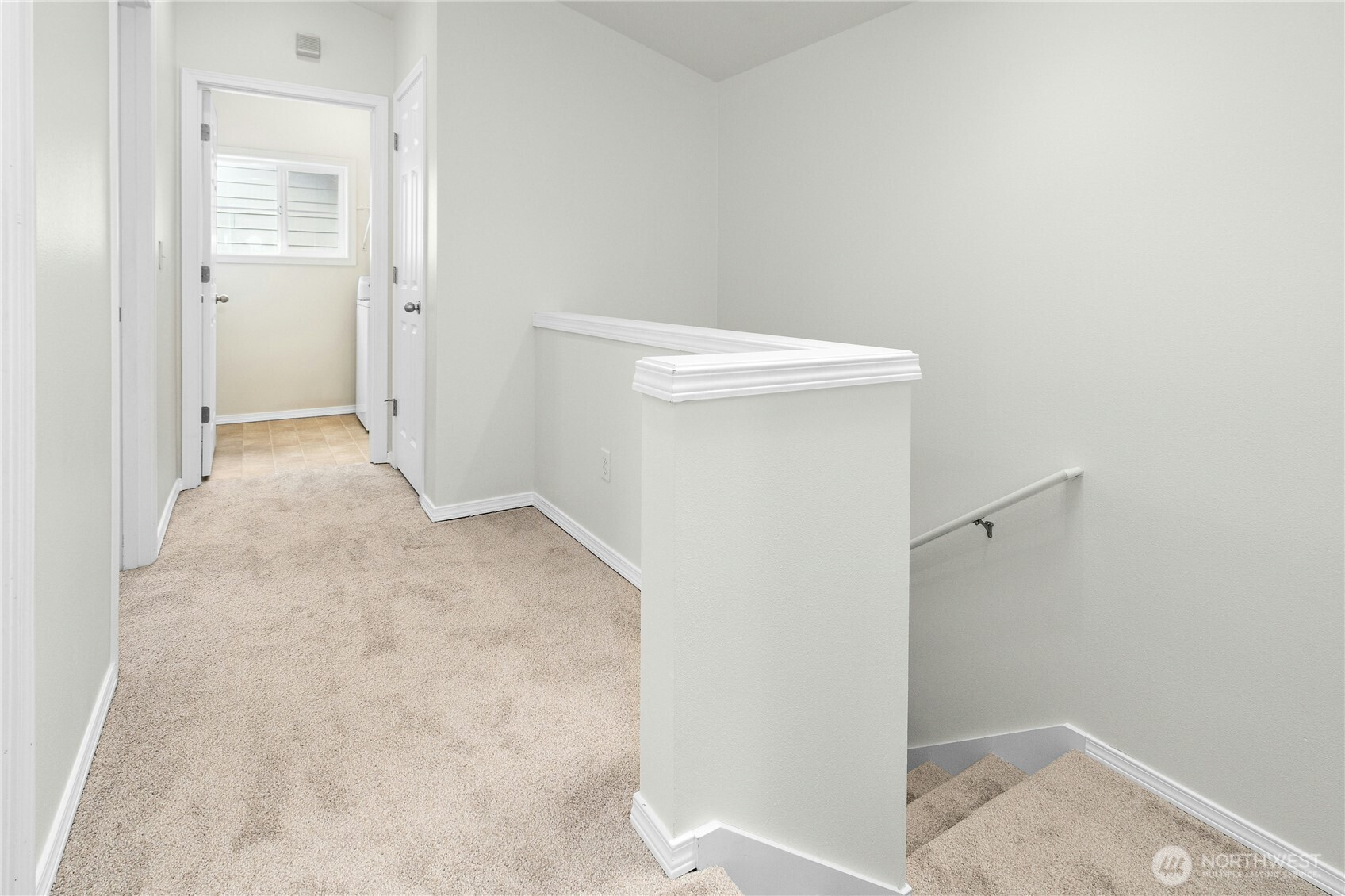 8832 Midvale Avenue North, Unit B Seattle, WA 98103 - Photo 26 of 30