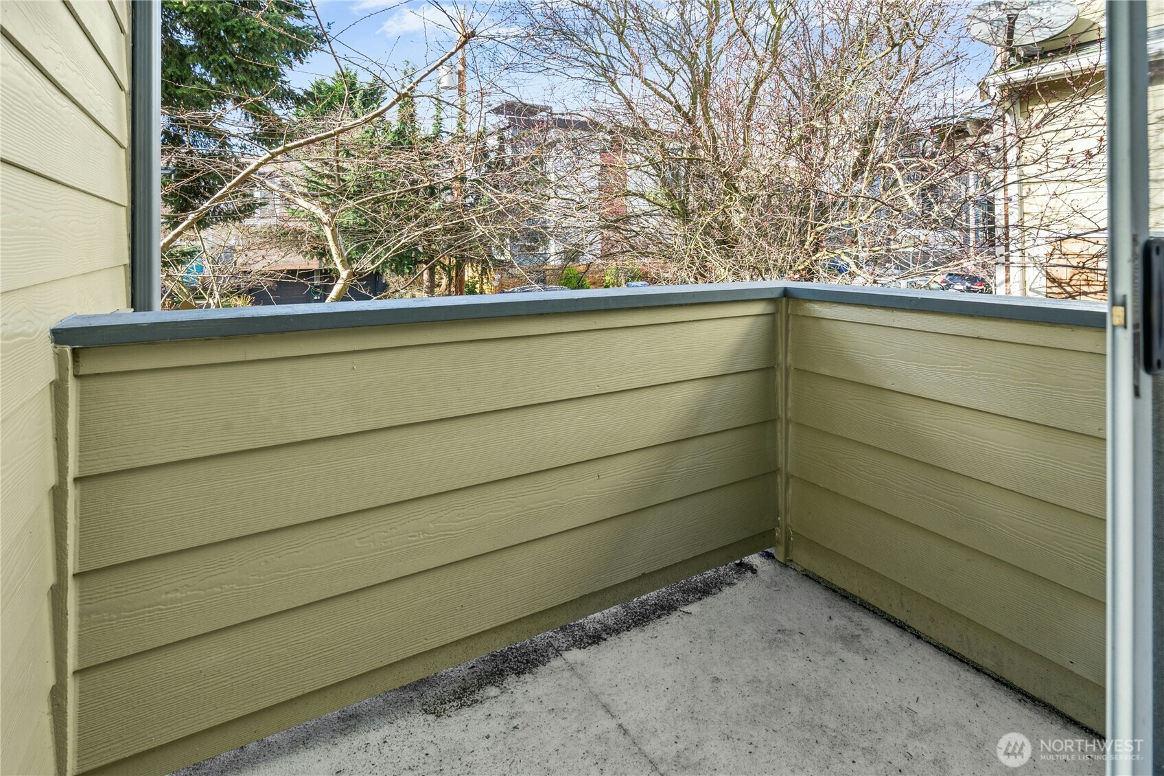 8832 Midvale Avenue North, Unit B Seattle, WA 98103 - Photo 27 of 30