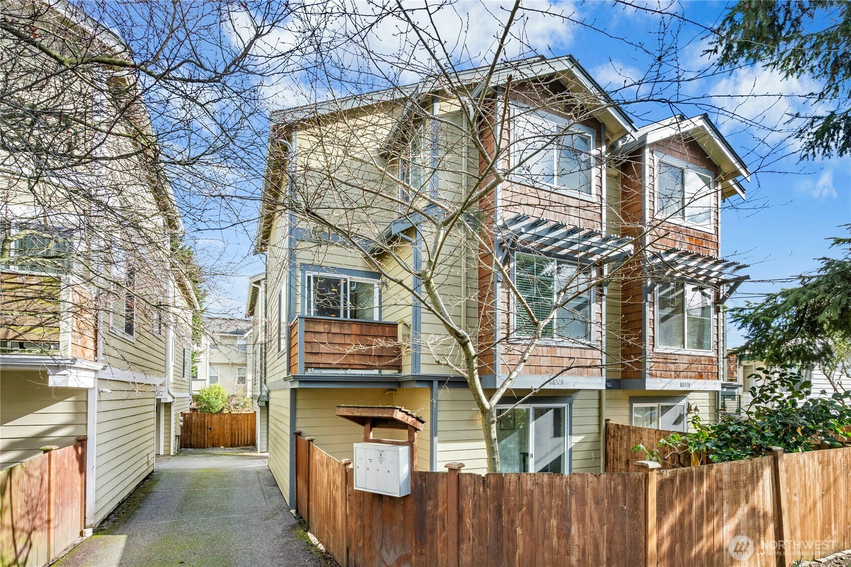 8832 Midvale Avenue North, Unit B Seattle, WA 98103 - Photo 30 of 30