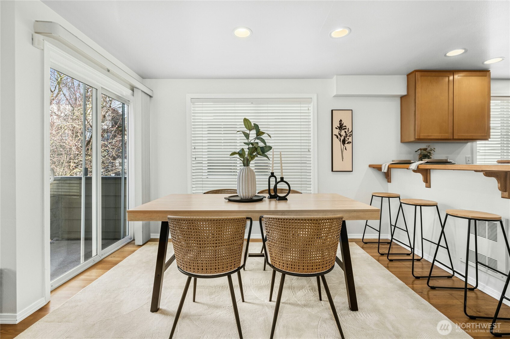 8832 Midvale Avenue North, Unit B Seattle, WA 98103 - Photo 10 of 30