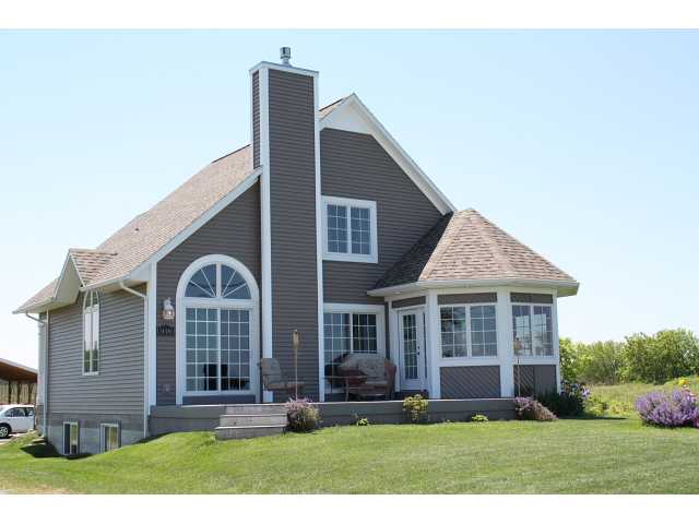 14480 Lakeshore Road Carlton, NY 14477 - Photo 1 of 1 Exterior Front