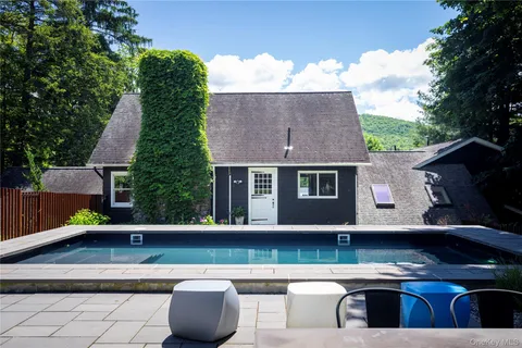 $1,375,000 | 147 Smith Clove Road, Central Valley, NY 10917