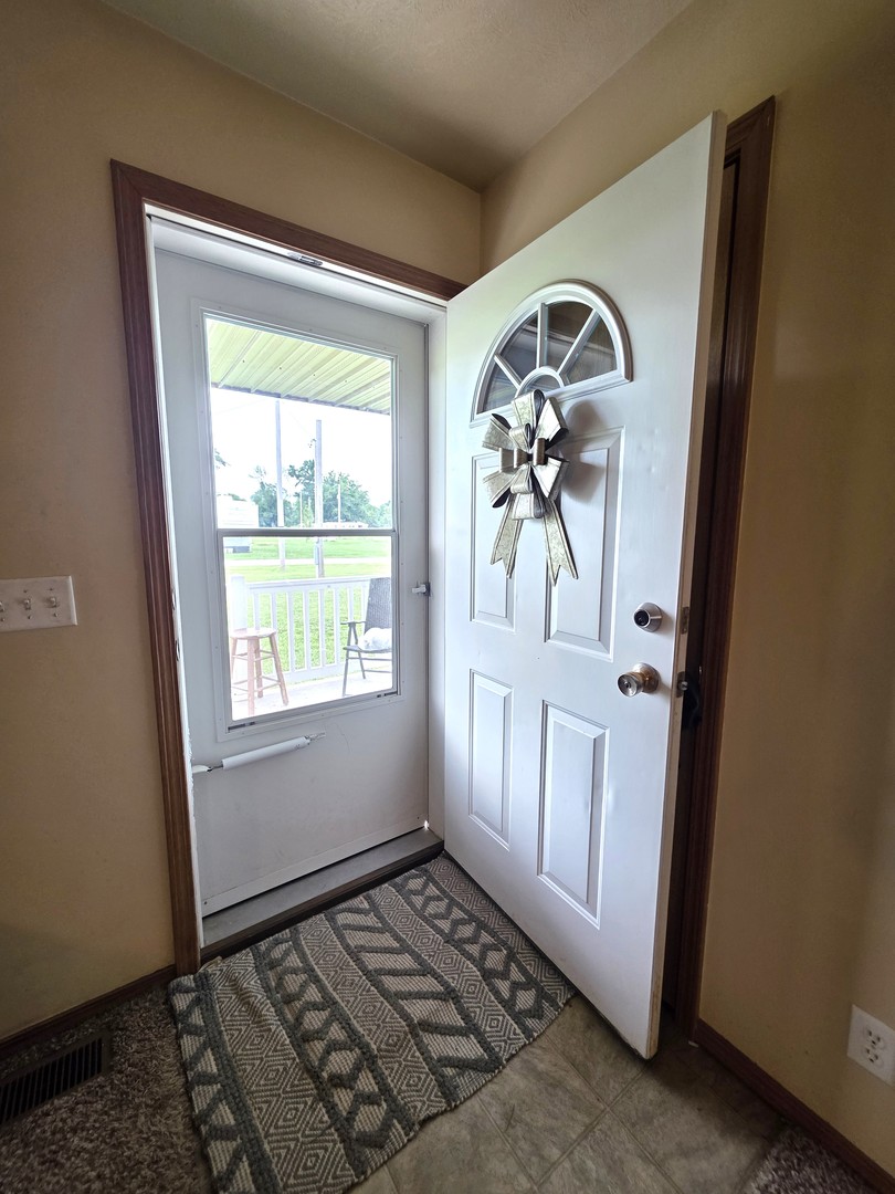 201 3rd Street Clay City, IL 62824 - Photo 8 of 92