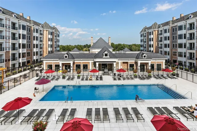 $9,499 | 695 Merrick Avenue, Unit 332, Westbury, NY 11590