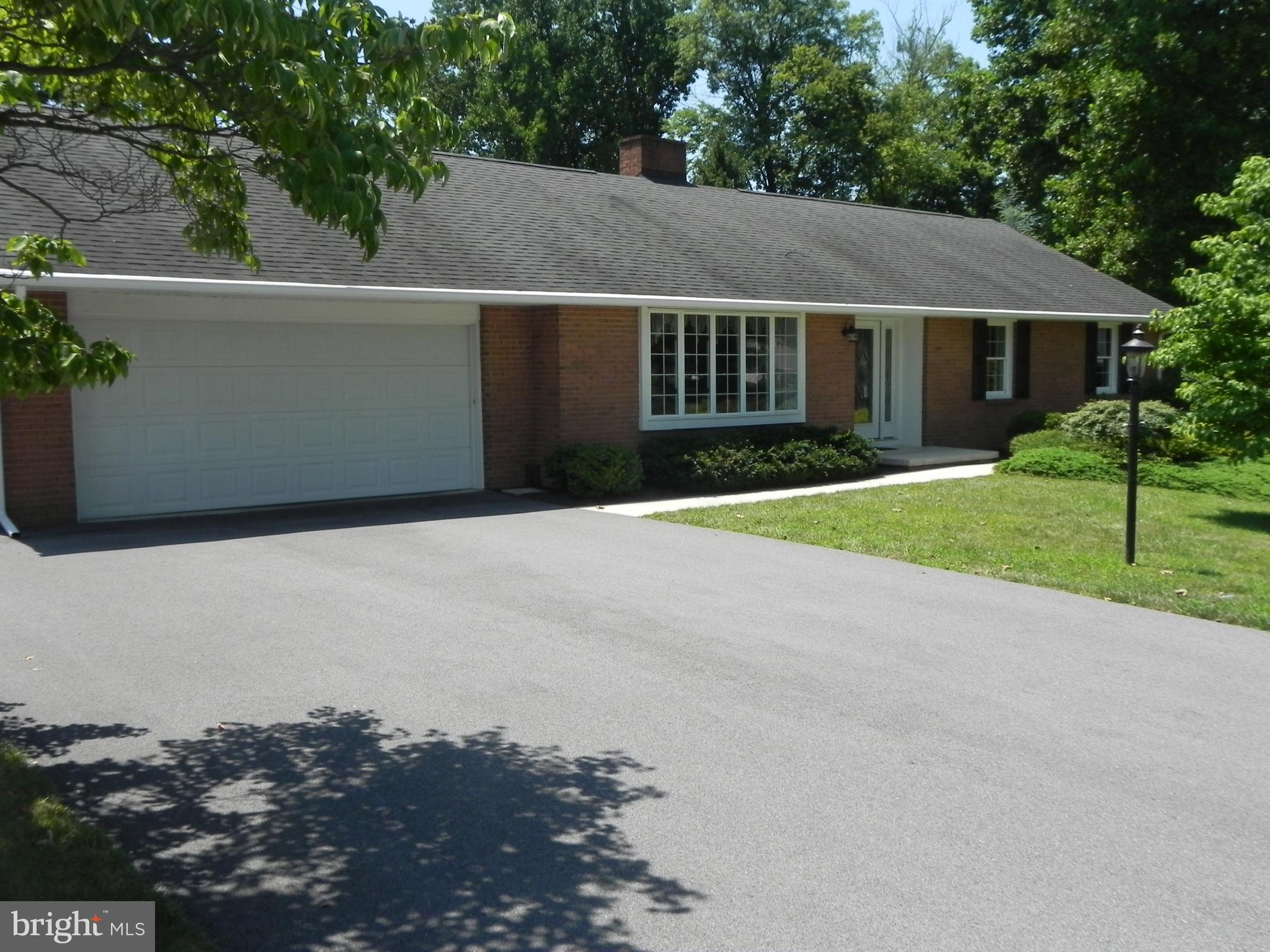 25 Minnick Road Inwood, WV 25428 - Photo 2 of 20 Exterior (Front)